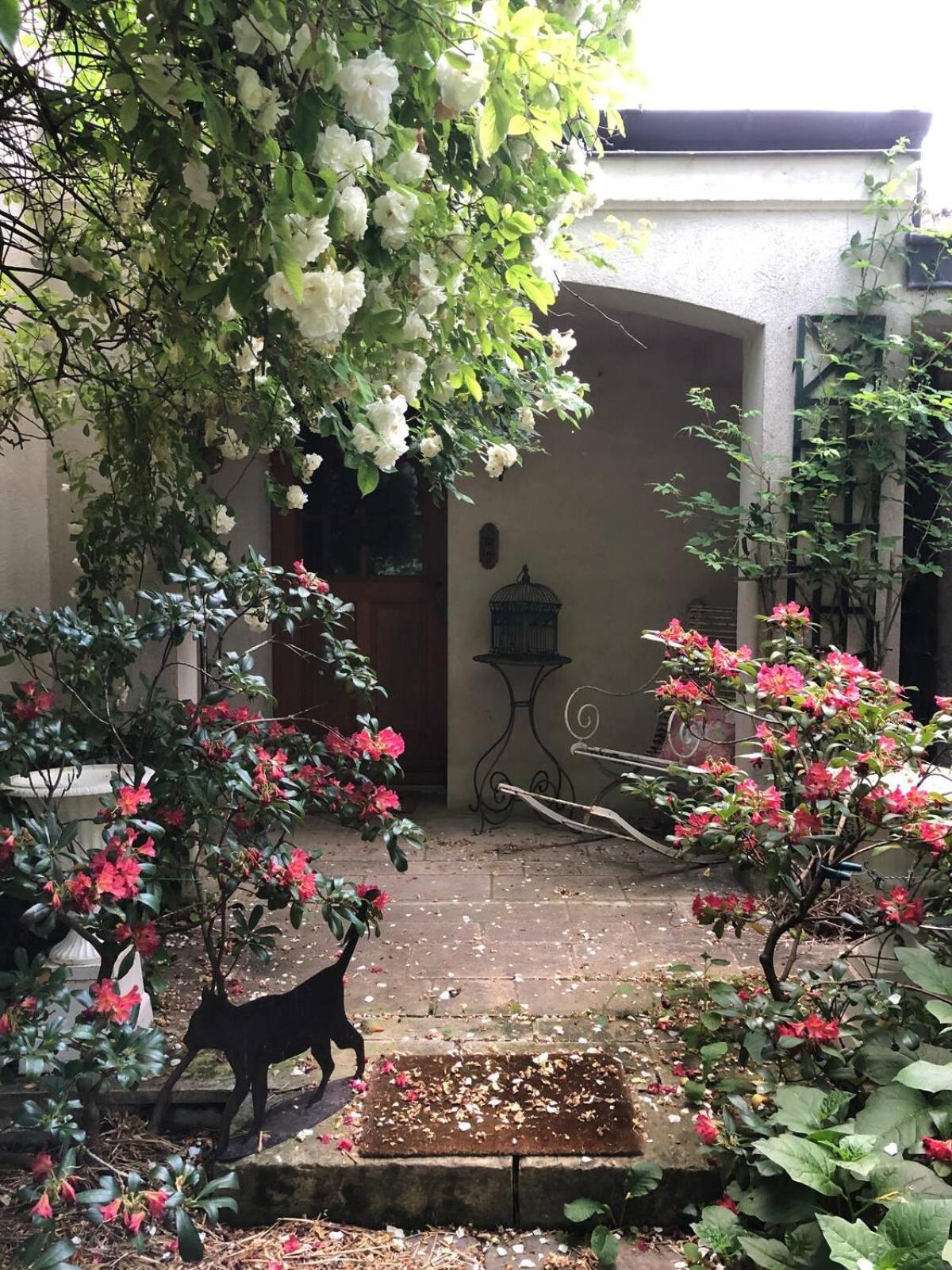 Le Val Clos, Appartement Dans Une Maison De Maitre 19E Tanlay Exterior photo