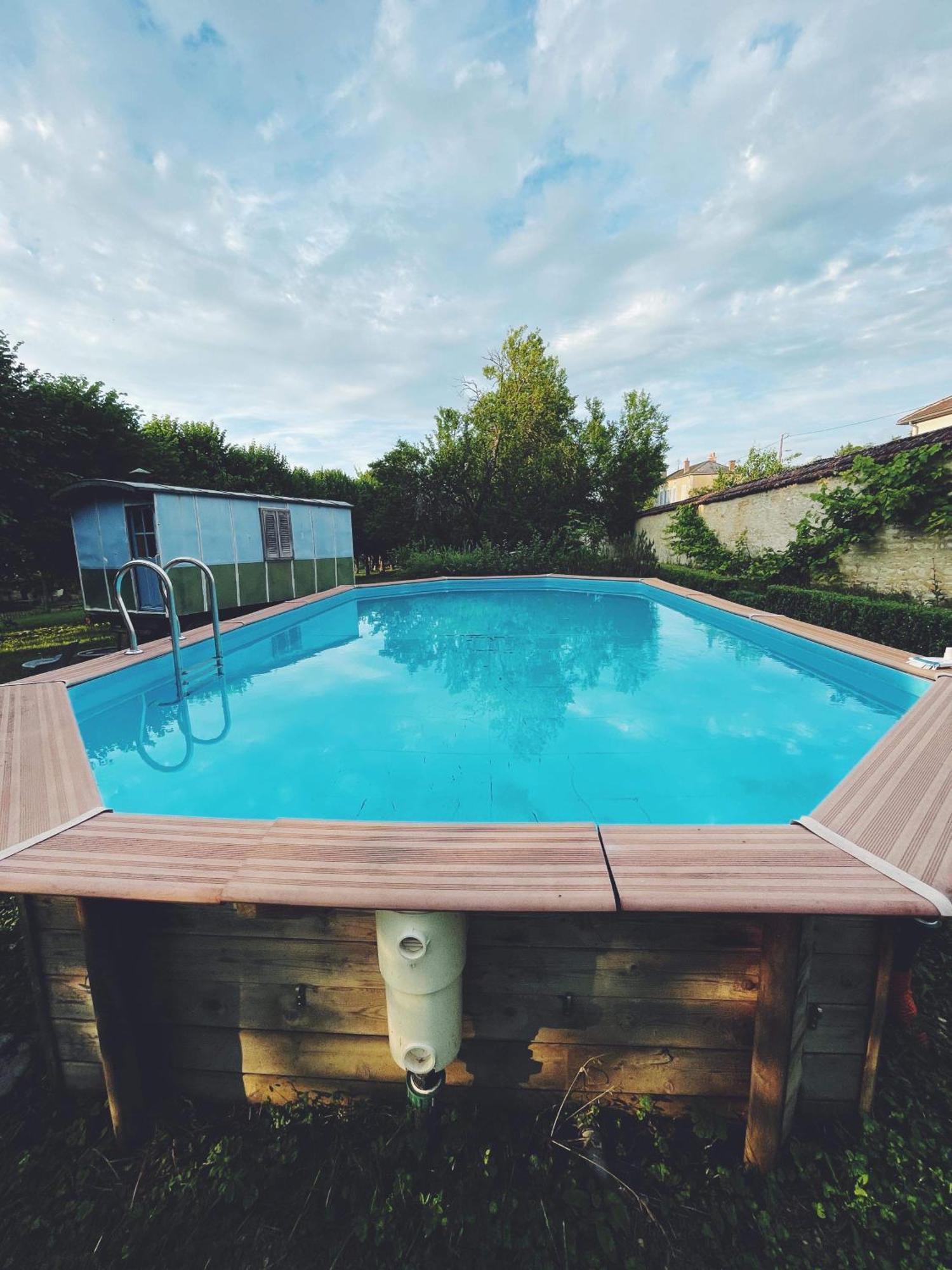 Le Val Clos, Appartement Dans Une Maison De Maitre 19E Tanlay Exterior photo